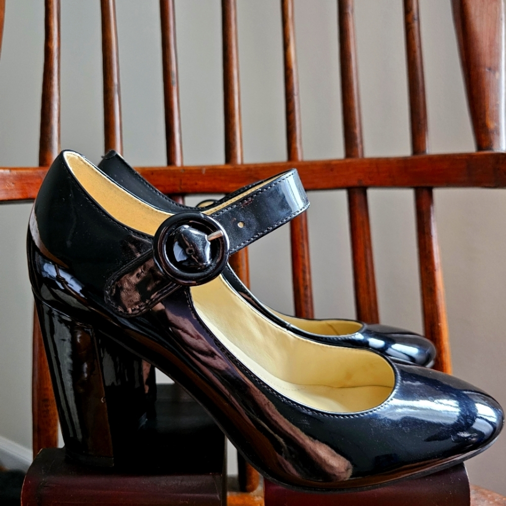 Marc Fisher Shiny Black Mary Jane Heels Sz 9M
